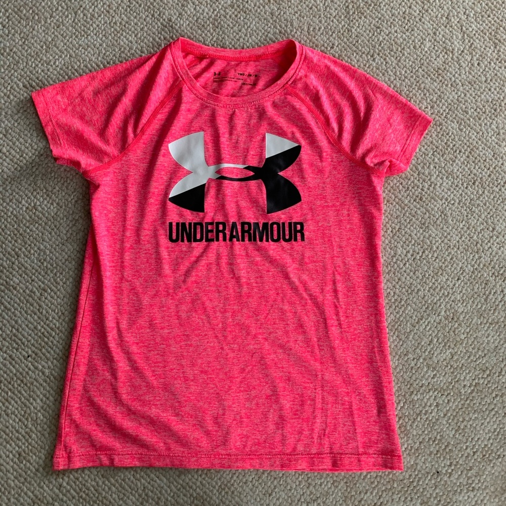Girl’s Under Armour Tee